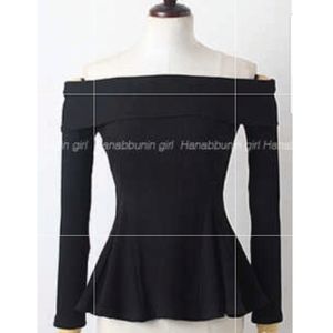 Really cute off shoulder top